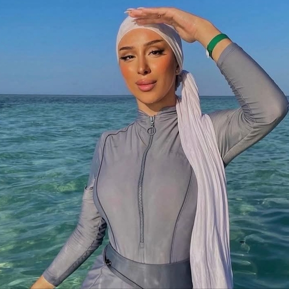 NWT Lyra Modest Swimwear Long Sleeve Swimsuit Grey Size Large. - Picture 1 of 16